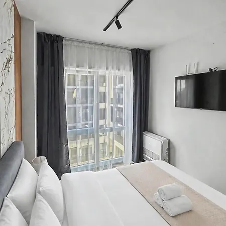Tusso Apartment Golem (Tirana)